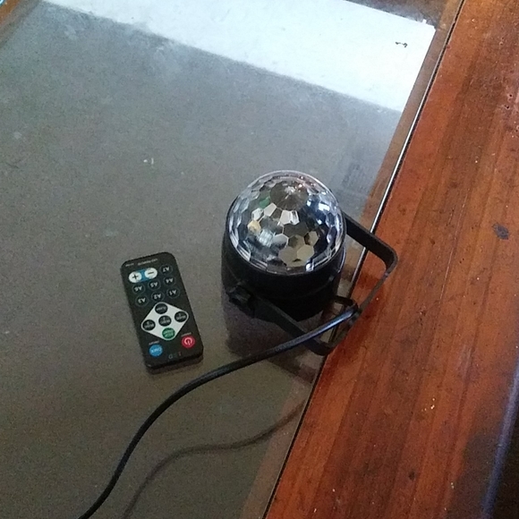 disco led magic RGB stage night light rotating - Picture 2 of 2